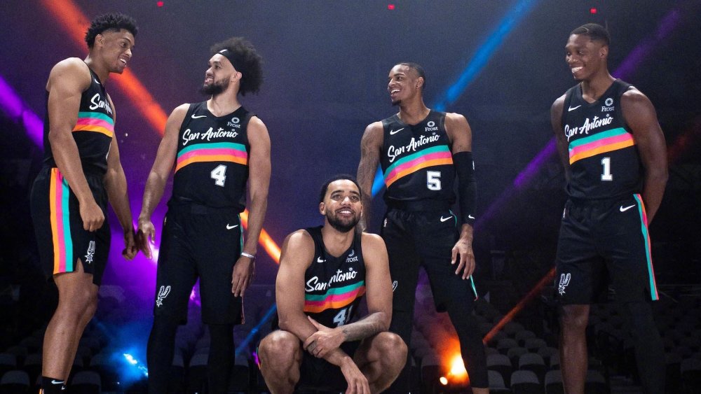 图片报：努贝尔能否留在斯图加特和他是否会大降薪有很大关系