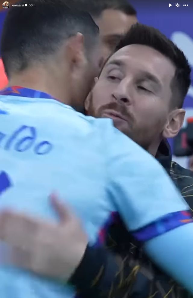 🚨 最新消息：巴塞罗那正密切关注瓦伦西亚的哈维·格拉。 来源：Barça Universal