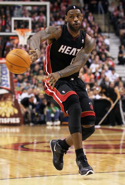 篮球——NBA常规赛：火箭胜76人