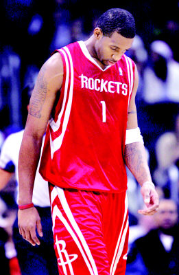 康宁汉姆半场15分7助攻，斯图尔特变身进攻端奇兵