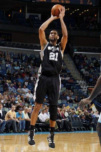 海牛客场2-2浙江成功保级，弗兰克告别战破门，韦林顿双响