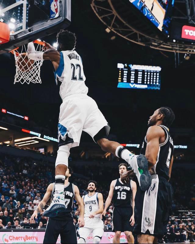 [法甲]阿布林打门被扑 森通泽补射破门