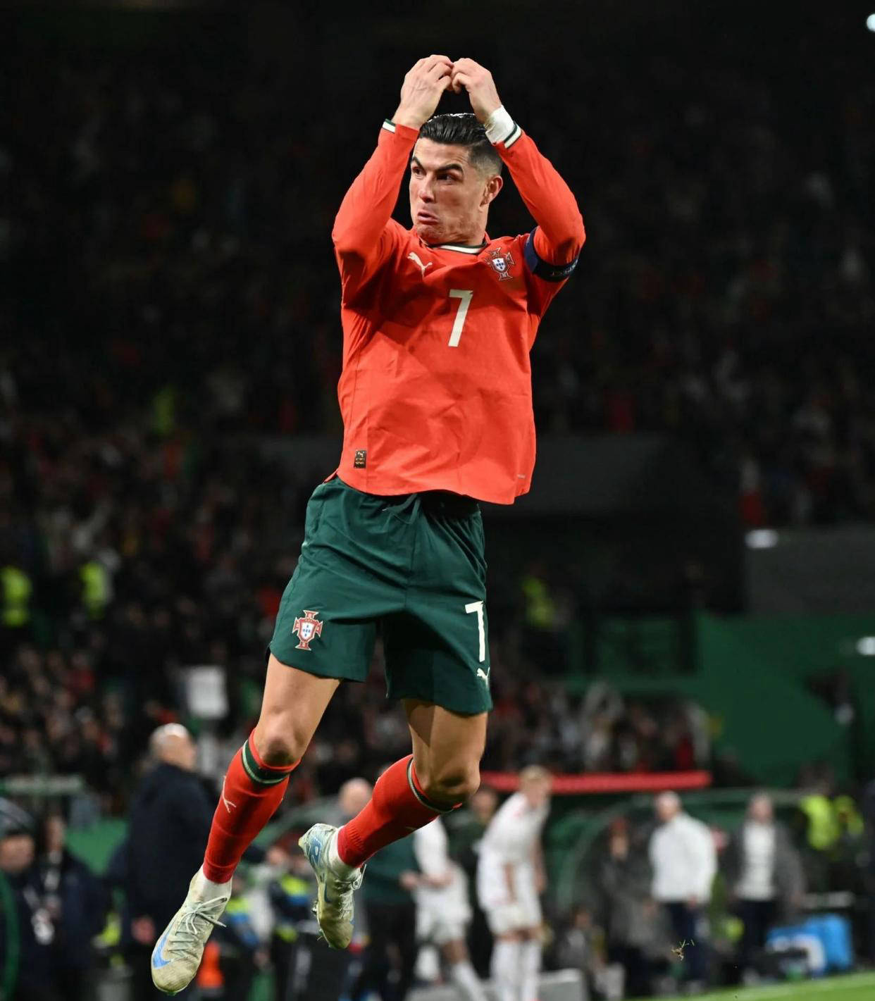 川超分区赛现场观赛人数超87万，实现经济效益超56亿元