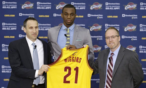 [网球]崔杰取得小组赛两连胜